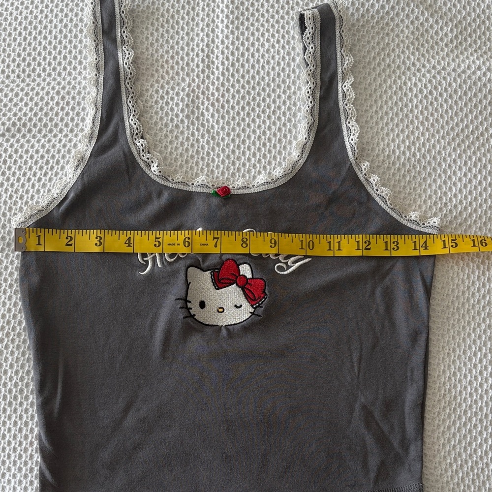 Hello Kitty Gray and White Lace Top - Picture 4 of 5